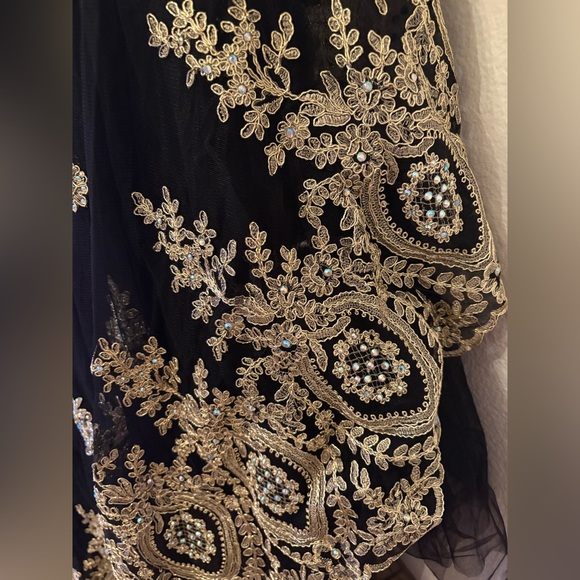 Abby Paris Formal Dress By Lucci Lu - Picture 13 of 15